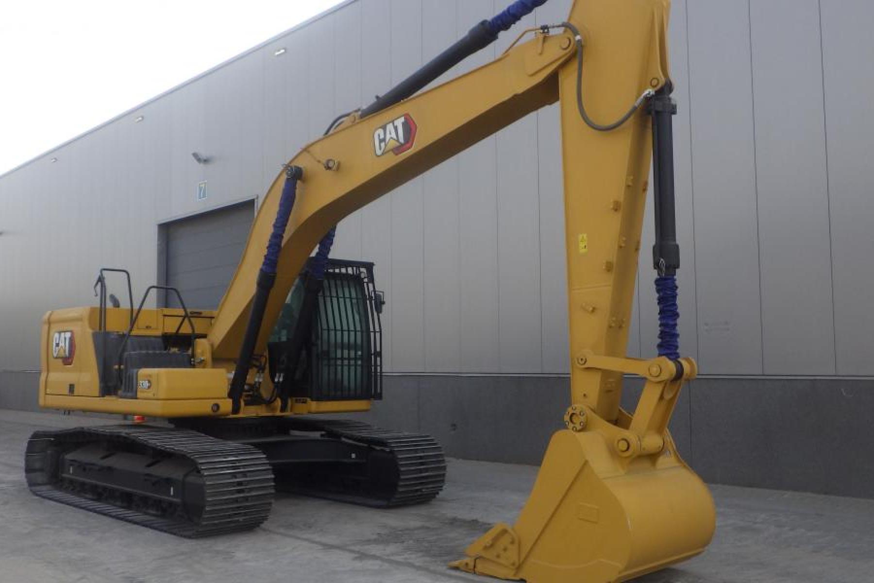 CAT<sup>®</sup> 330GC-07C