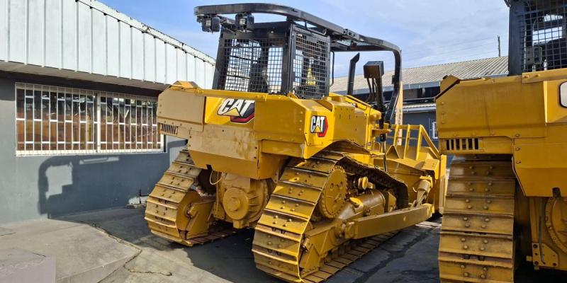 CAT<sup>®</sup> D6R2XL